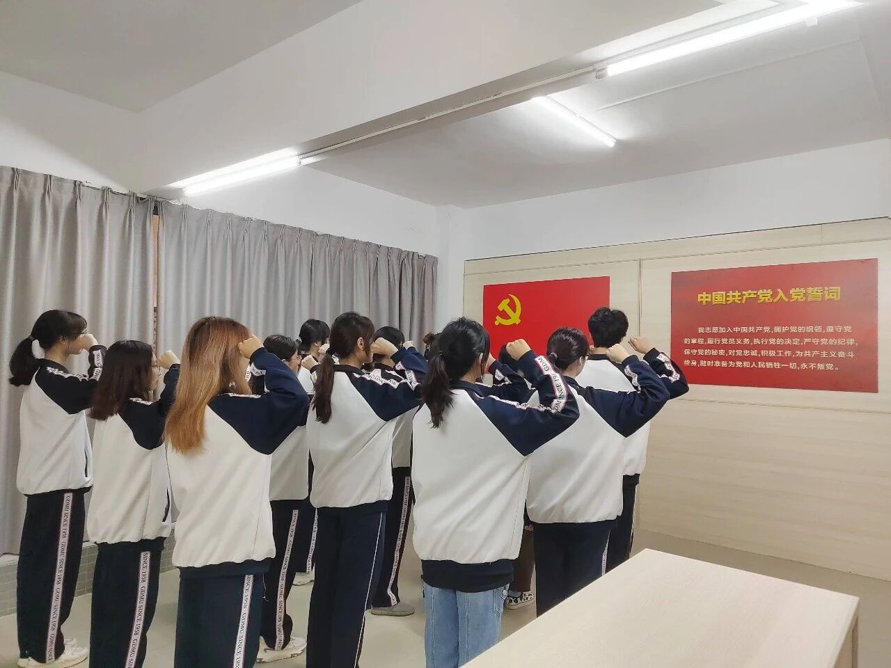 英国上市公司365