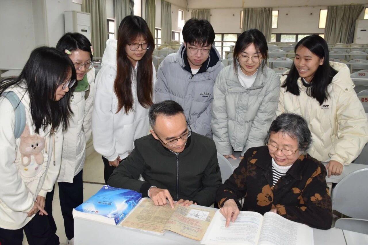 英国上市公司365