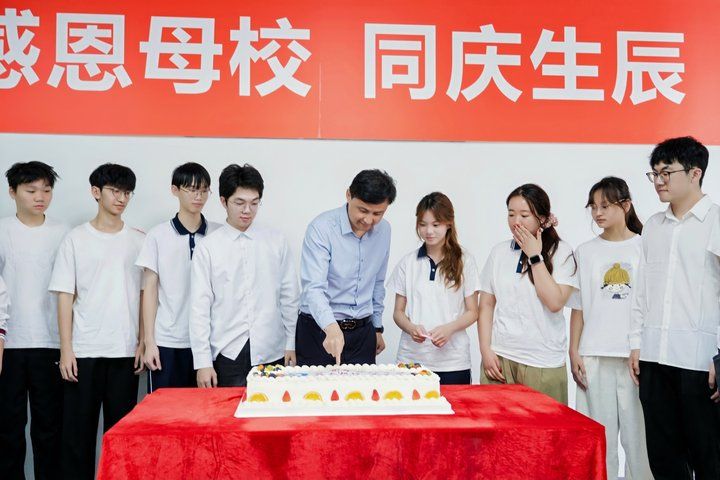 英国上市公司365