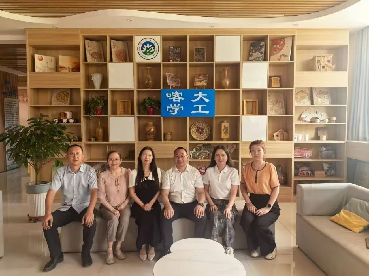 英国上市公司365
