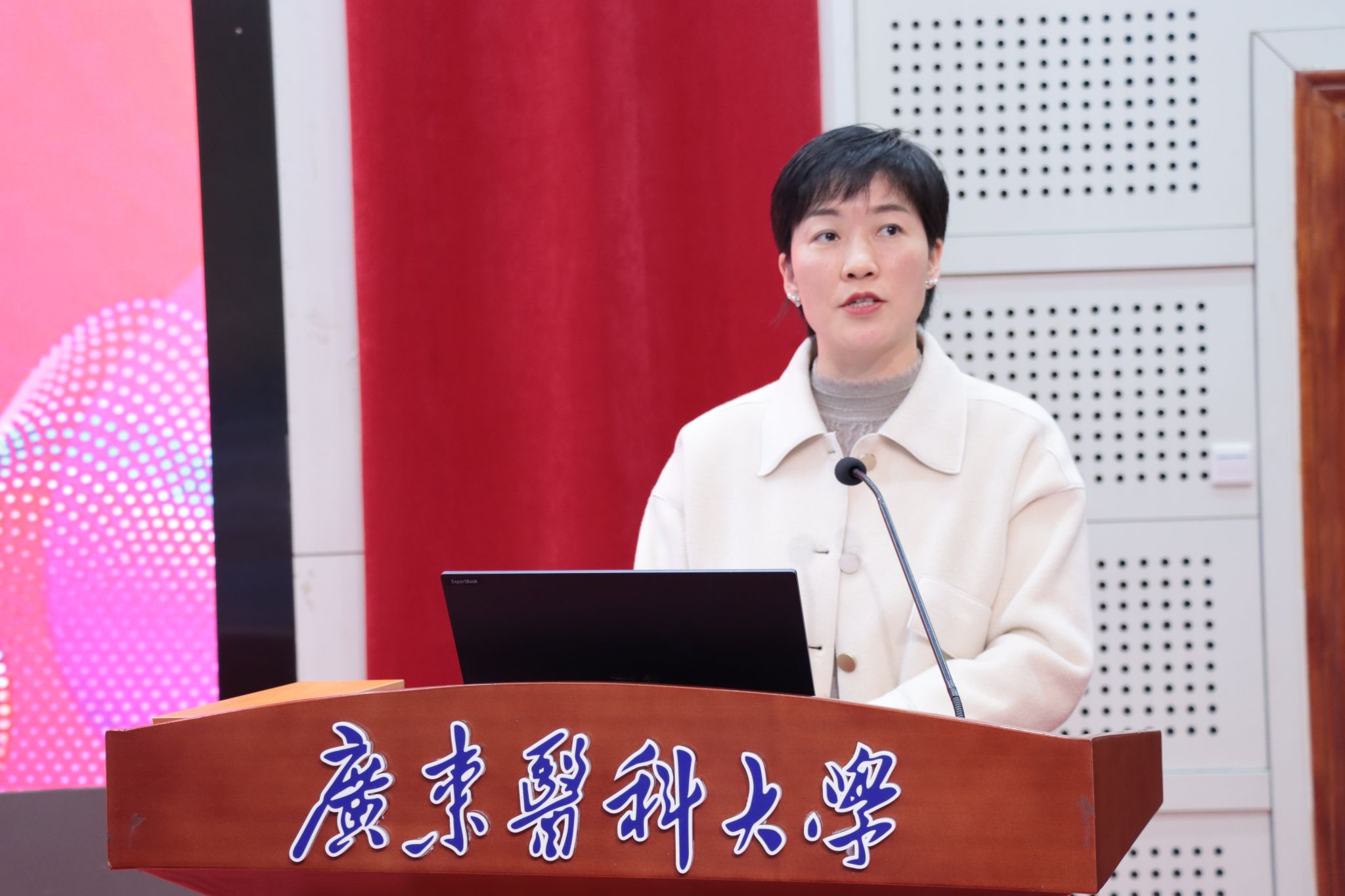 英国上市公司365