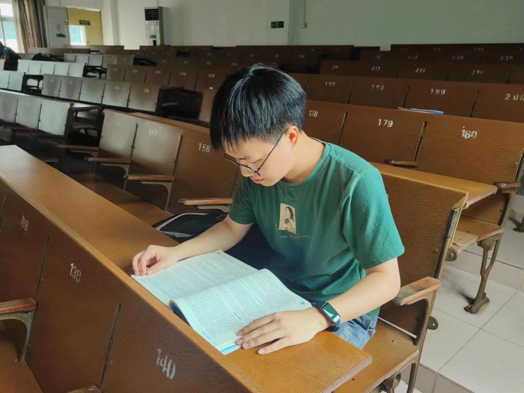 英国上市公司365